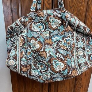 VERA BRADLEY LARGE DUFFLE IN retired Java Blue.